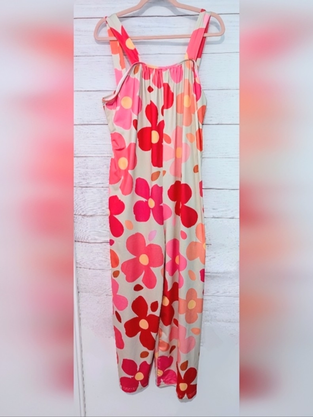 Bright 🌞 Plus Size Straight Leg Jumper W/ Large Bold Flowers  Allover Size XXL
